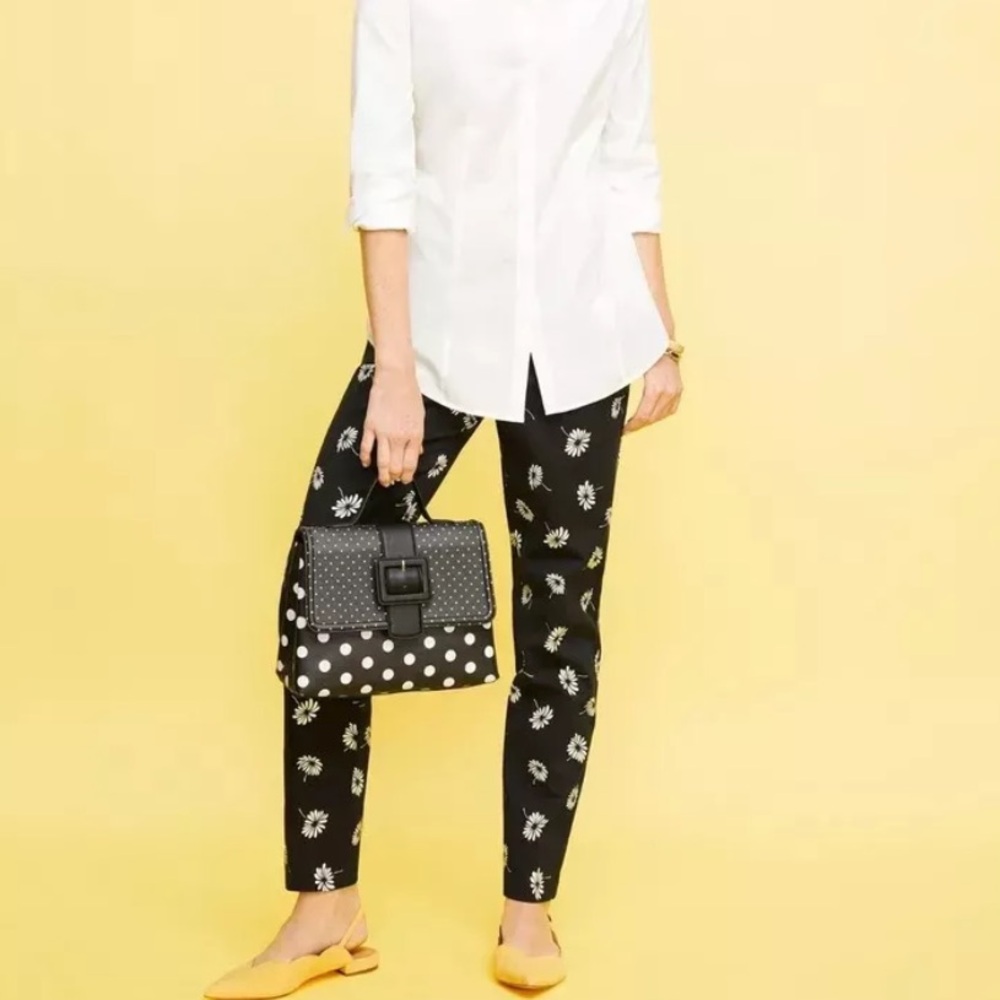 Talbots Hampshire Ankle Pants Size 8 Black Daisy Print Straight Leg Stretch